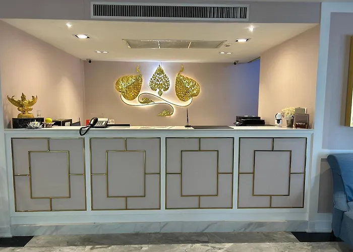 Hotel Rongratana Executive 4*