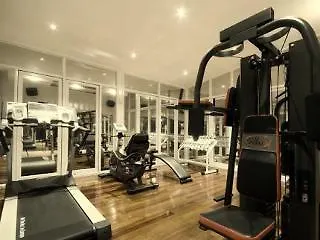 호텔 Rongratana Executive